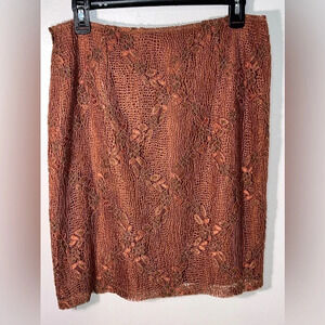 Adrienne Vittadini, 8, copper metallic, geometric open overlay w/ contrast liner